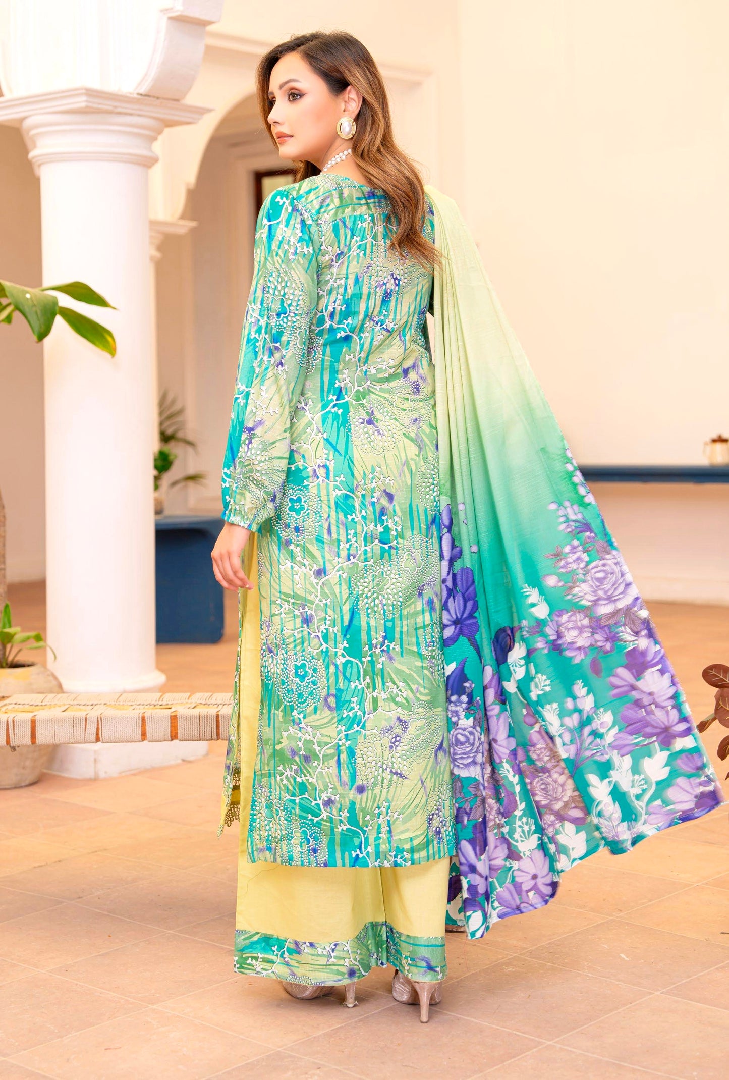 Emerald Baagh Lawn Suit – 3 Piece Unstitched