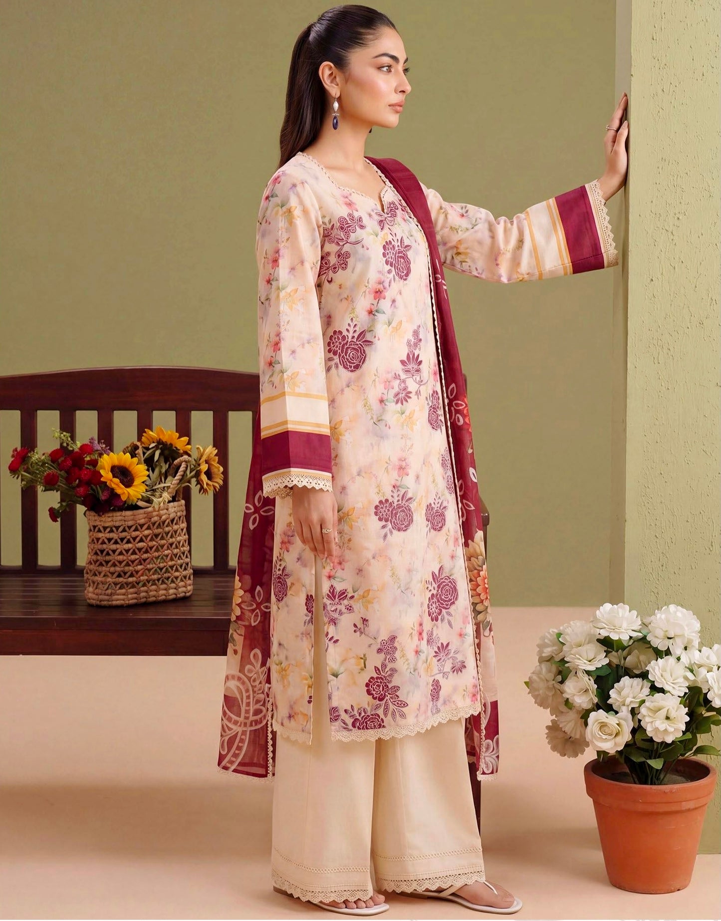 Ivory Dahlia Lawn Suit – 3 Piece Unstitched
